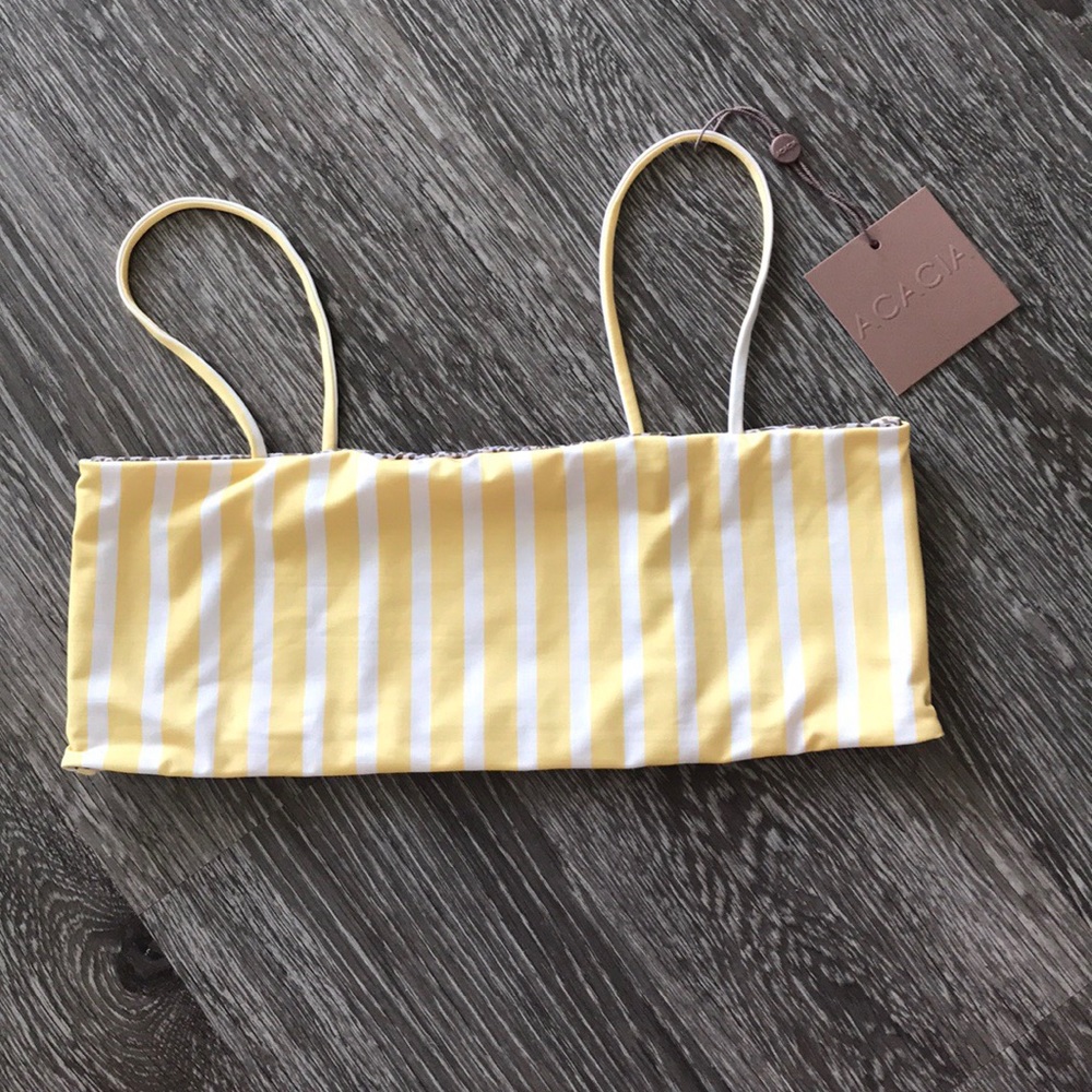 NWT acacia Rhodes top